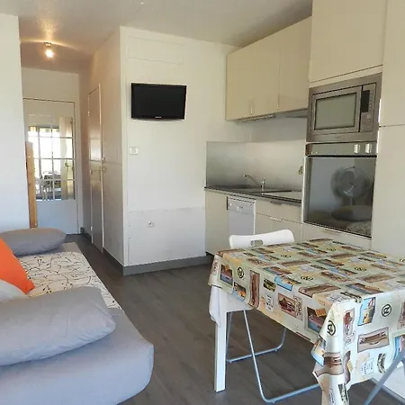 Renove Avec Acces Plage, Piscine Et Tennis - - Fr-1-251-730 * Bormes-les-Mimosas
