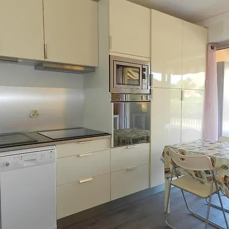 Renove Avec Acces Plage, Piscine Et Tennis - - Fr-1-251-730 * Bormes-les-Mimosas